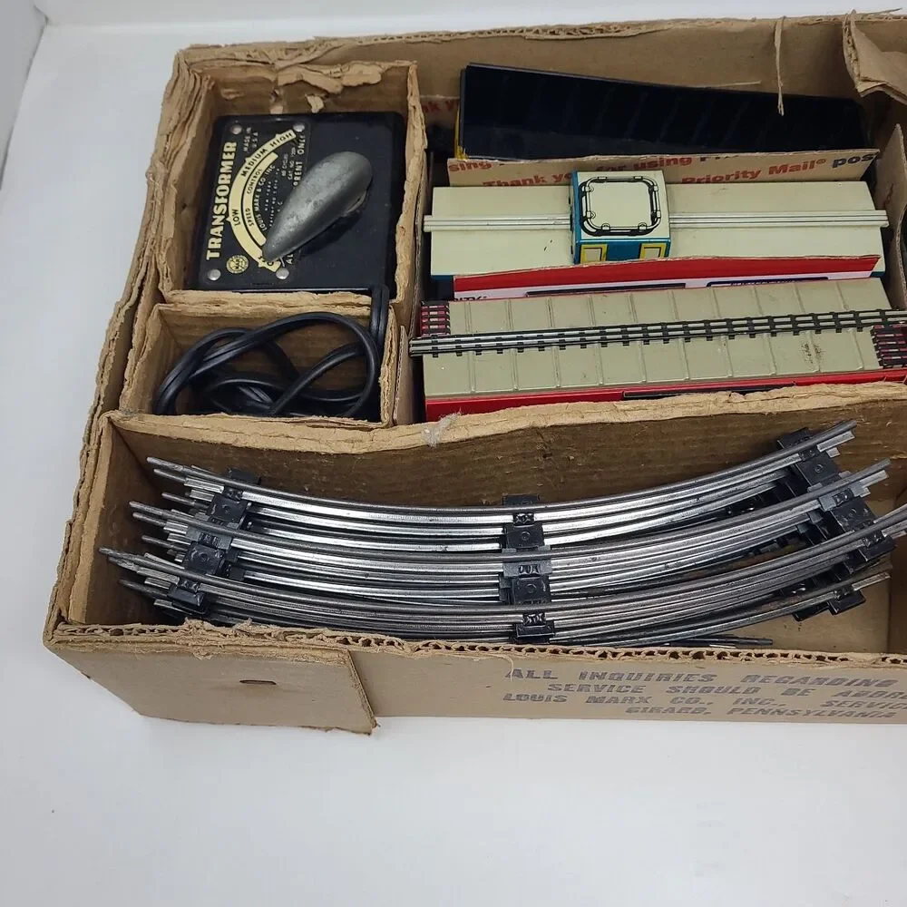 Vintage Marx Tin Train Baltimore & Ohio Locomotive Set w/ Box 5 Cars + Tracks